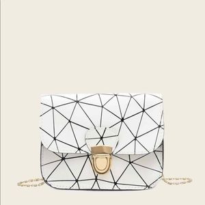 Geometric Print Push Lock Chain Bag